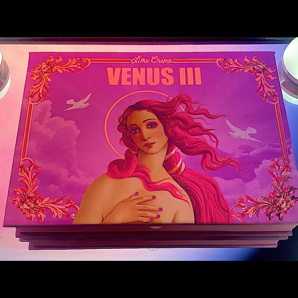 VENUS III EYE SHADOW